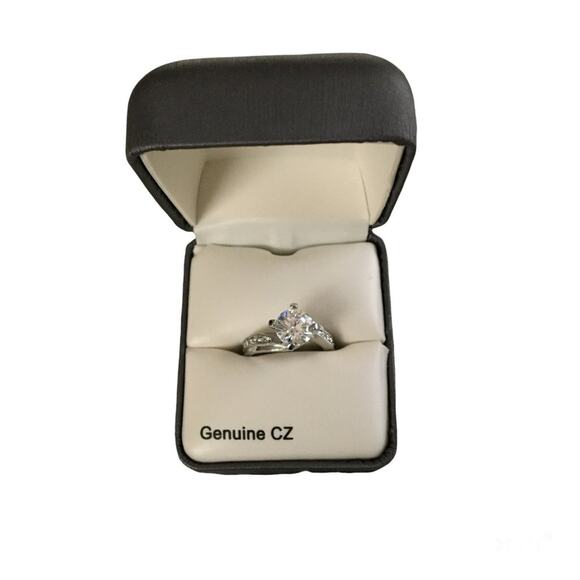 City Rox Size 6 Cubic Zirconia Ring Silver Tone - Picture 14 of 15